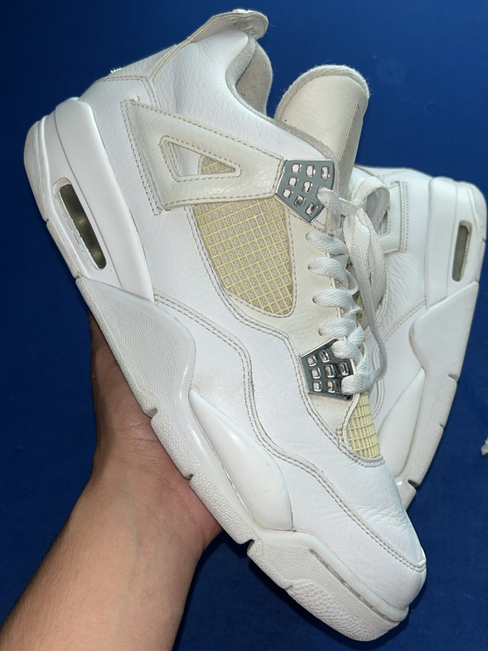 Air Jordan 4 Retro "Silver Anniversary"
Size 10
Used no box
Ships next day!